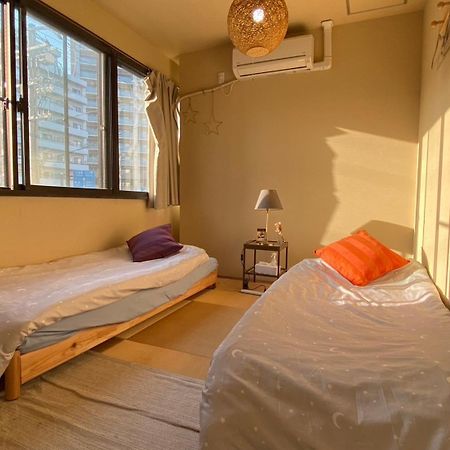 Bonfire Hostel Осака Екстериор снимка