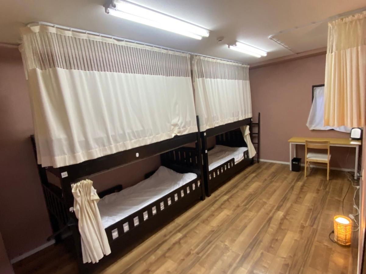 Bonfire Hostel Осака Екстериор снимка