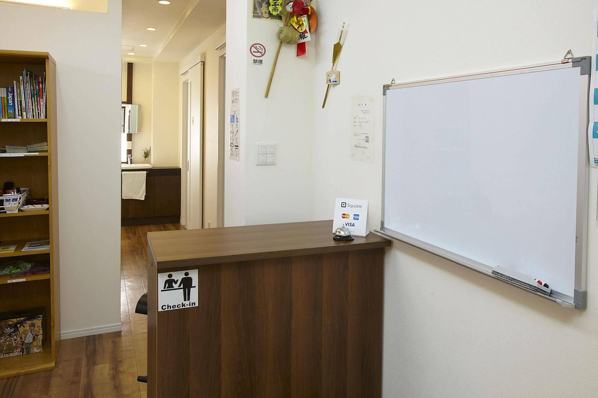 Bonfire Hostel Осака Екстериор снимка